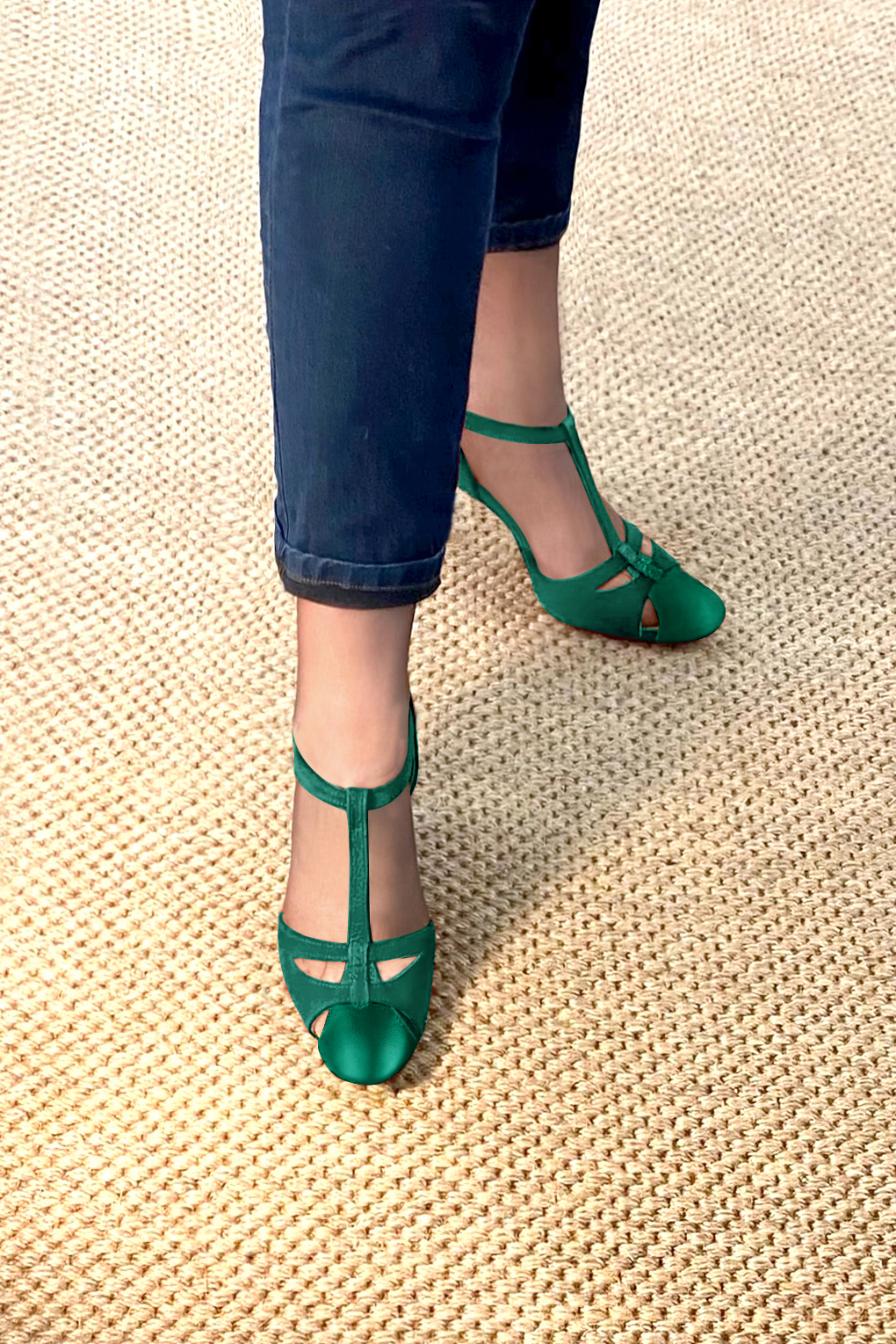 Emerald green women's T-strap open side shoes. Round toe. Medium slim heel. Worn view - Florence KOOIJMAN